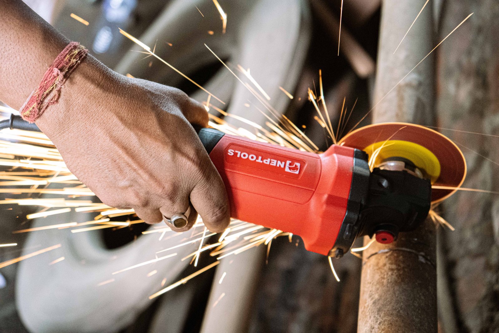 Angle Grinder 4" 750W